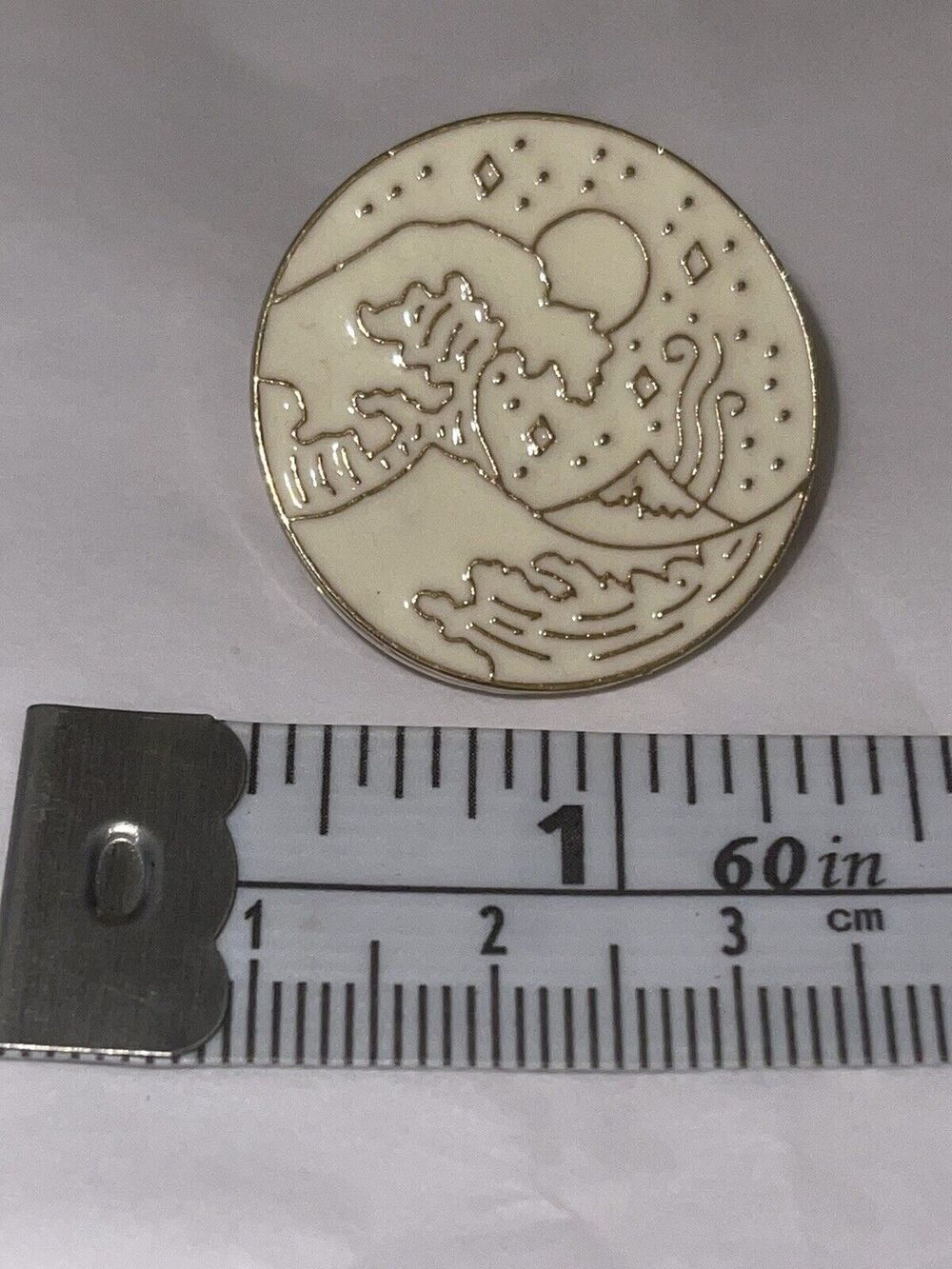 Round Ski Camp Mountains Pin Brooch